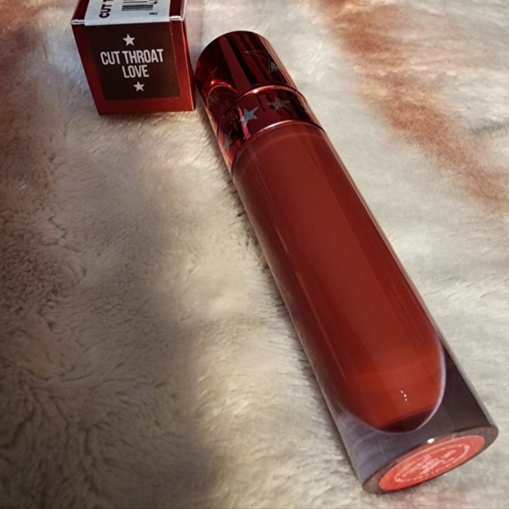 Cut throat love velour liquid lipstick